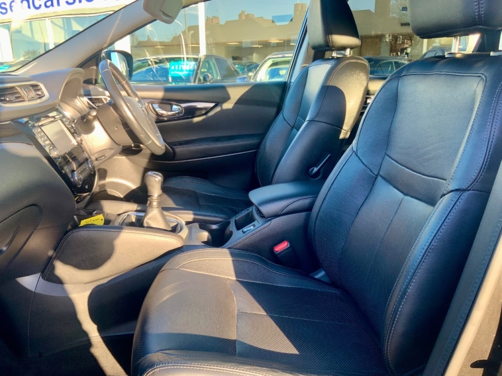 Used Nissan Qashqai 2015 for sale - 77528462: Photo 4