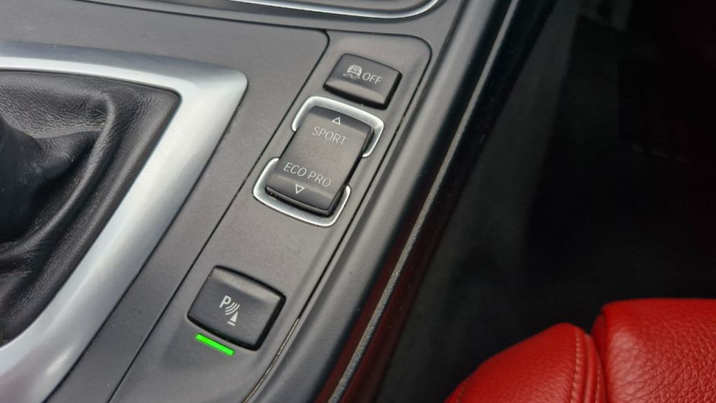 Used BMW 3 Series 2015 for sale - 77679870: Photo 31