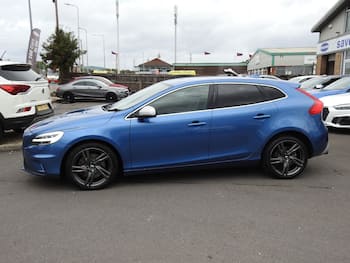 Used Volvo V40 2017 for sale - 79736451: Photo