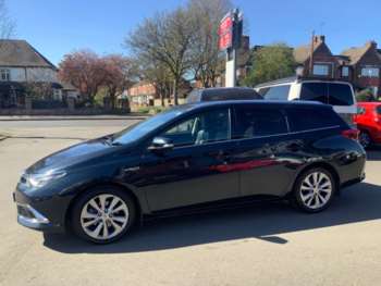 Used Toyota Auris 2015 for sale - 74300282: Photo