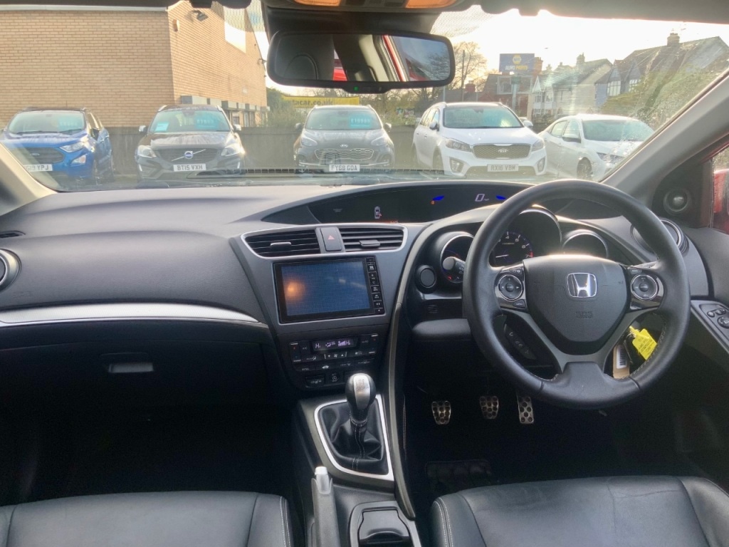 Used Honda Civic 2017 for sale - 76836122: Photo 18