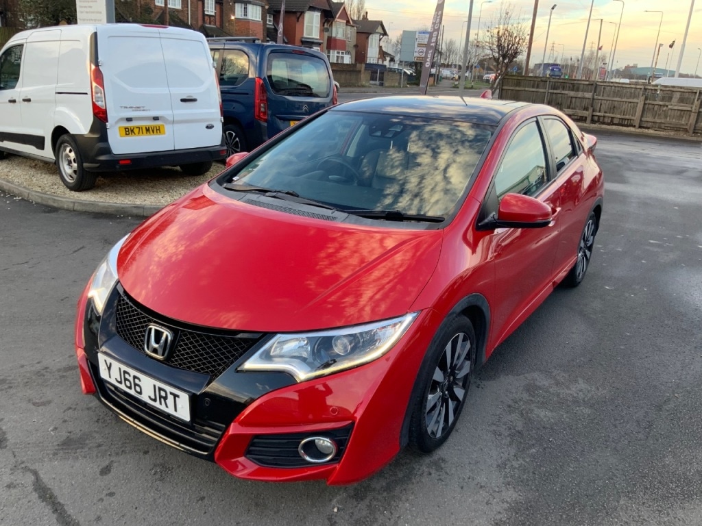 Used Honda Civic 2017 for sale - 76836122: Photo 4