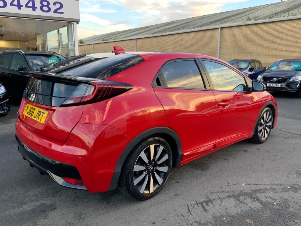 Used Honda Civic 2017 for sale - 76836122: Photo 5