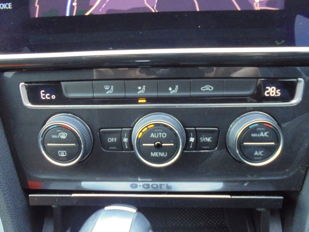 Used Volkswagen Golf 2021 for sale - 76469409: Photo 12