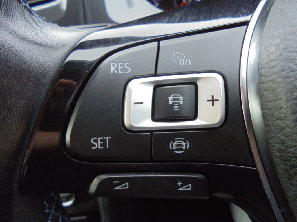 Used Volkswagen Golf 2021 for sale - 76469409: Photo 16