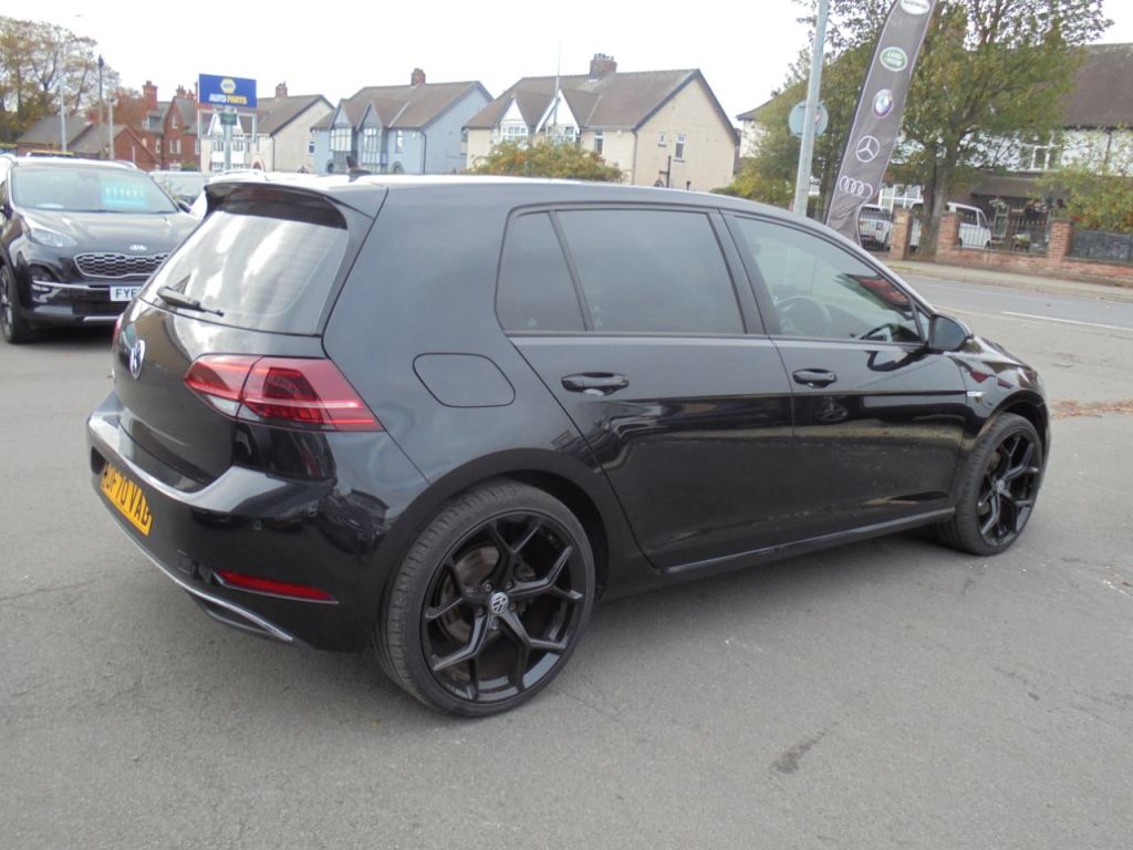 Used Volkswagen Golf 2021 for sale - 76469409: Photo 6