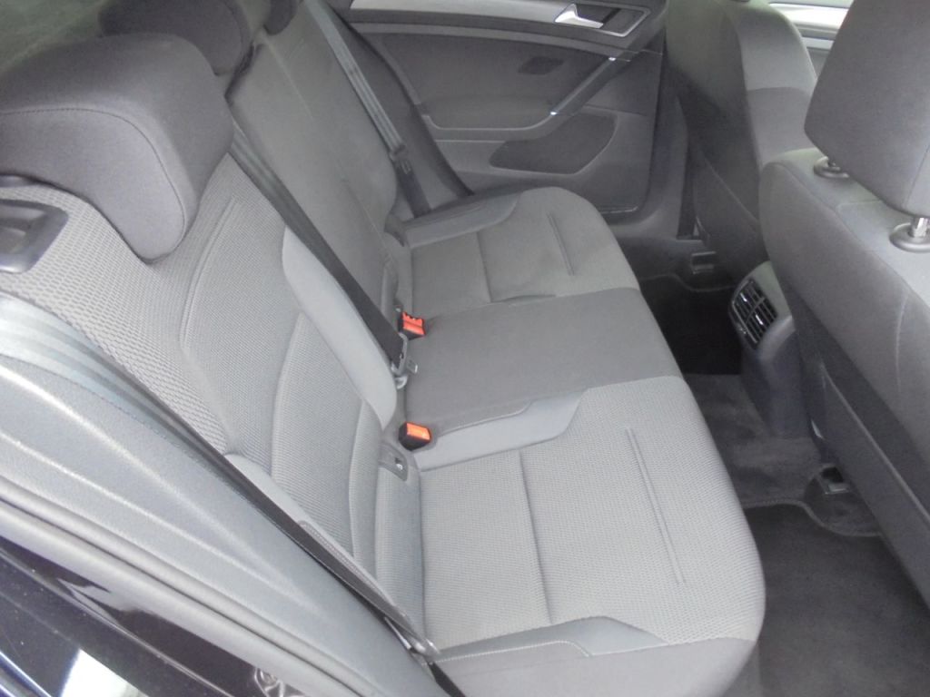 Used Volkswagen Golf 2021 for sale - 76469409: Photo 8