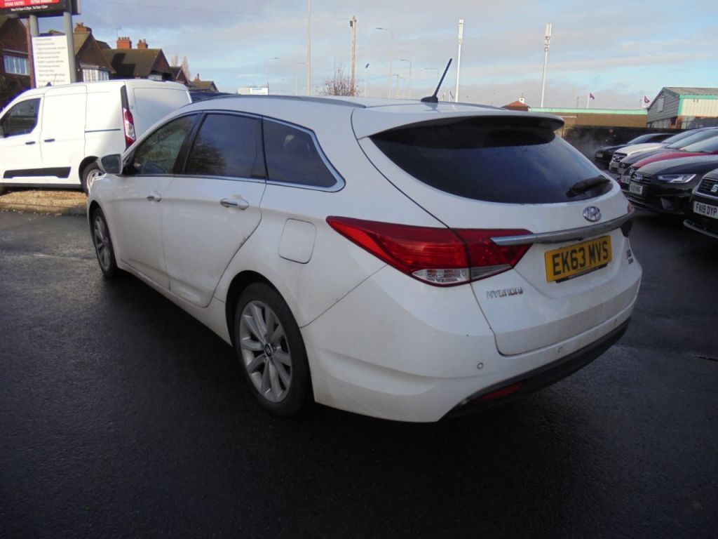 Used Hyundai i40 2013 for sale - 76845102: Photo 3