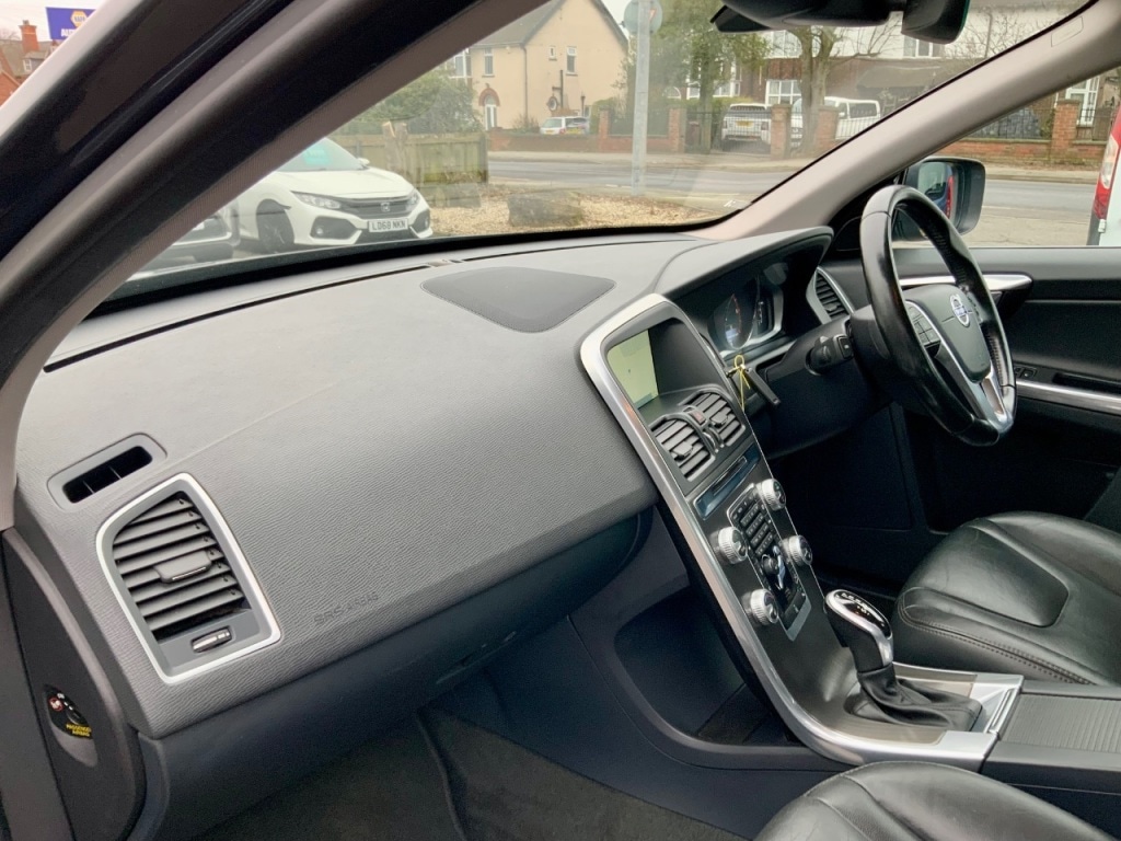 Used Volvo XC60 2015 for sale - 77059373: Photo 13