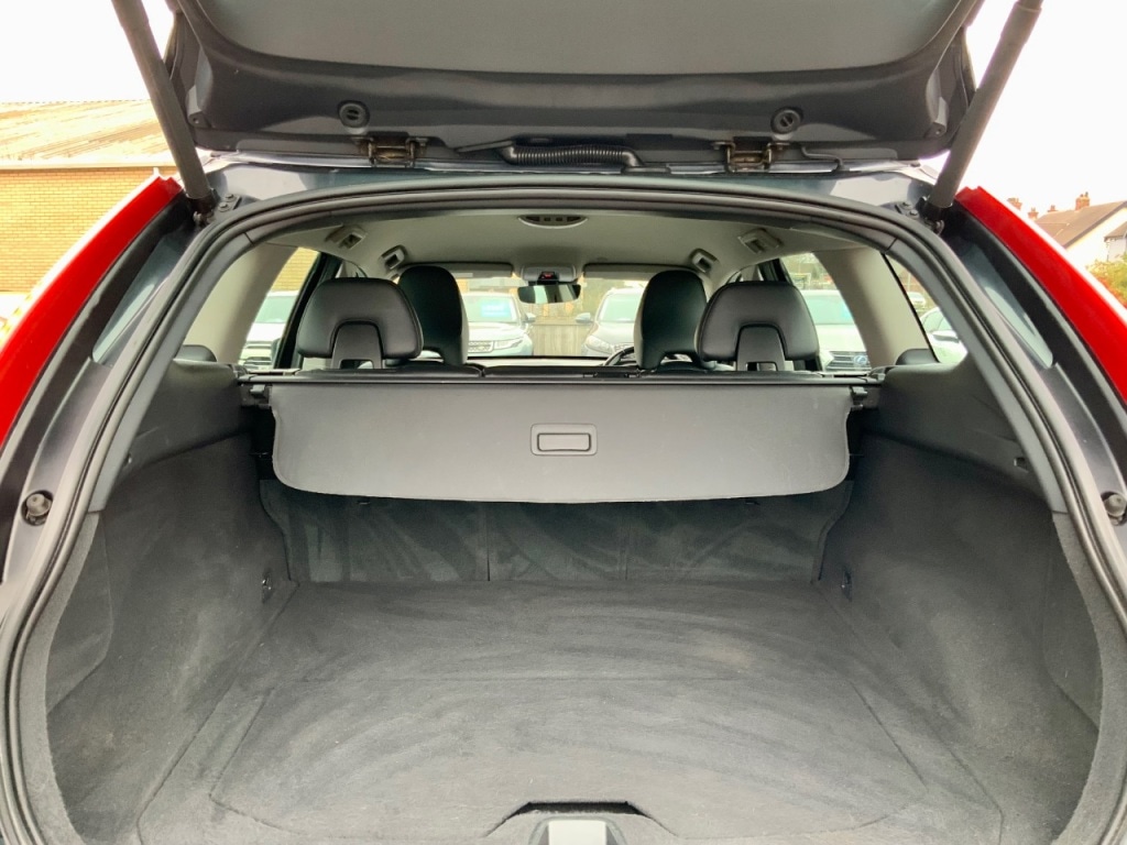 Used Volvo XC60 2015 for sale - 77059373: Photo 15