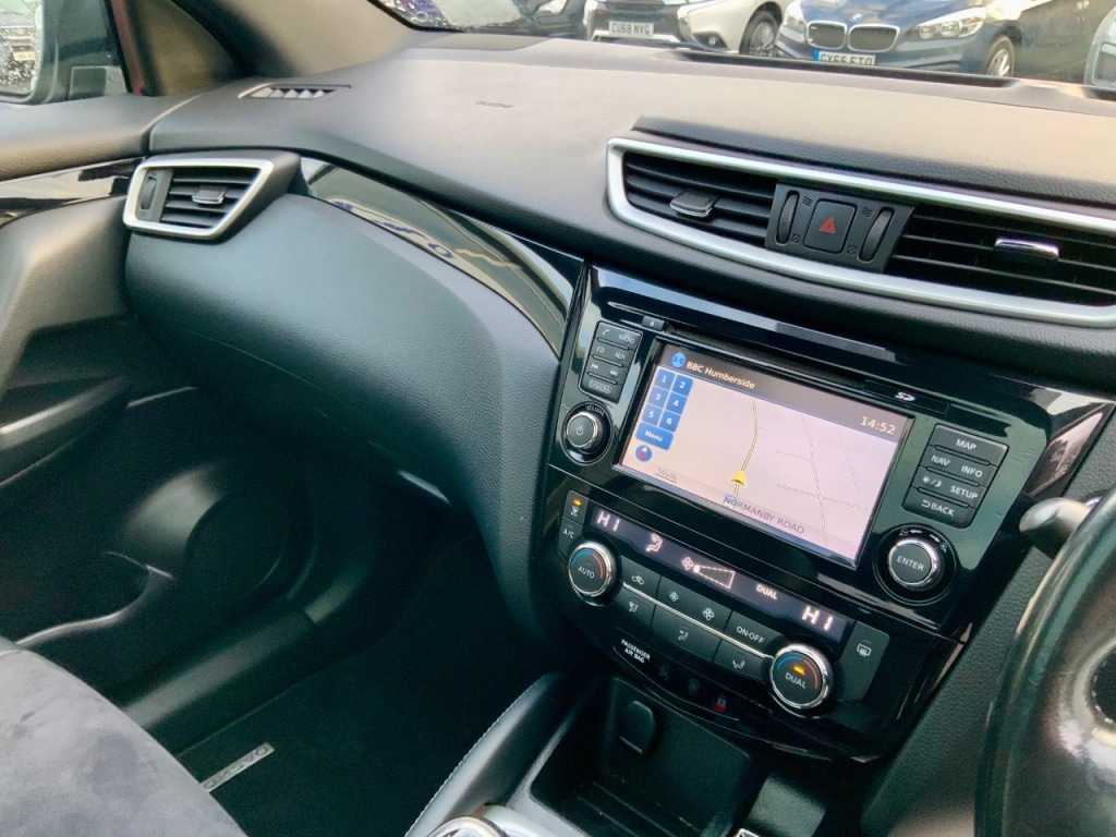 Used Nissan Qashqai 2017 for sale - 77187689: Photo 10