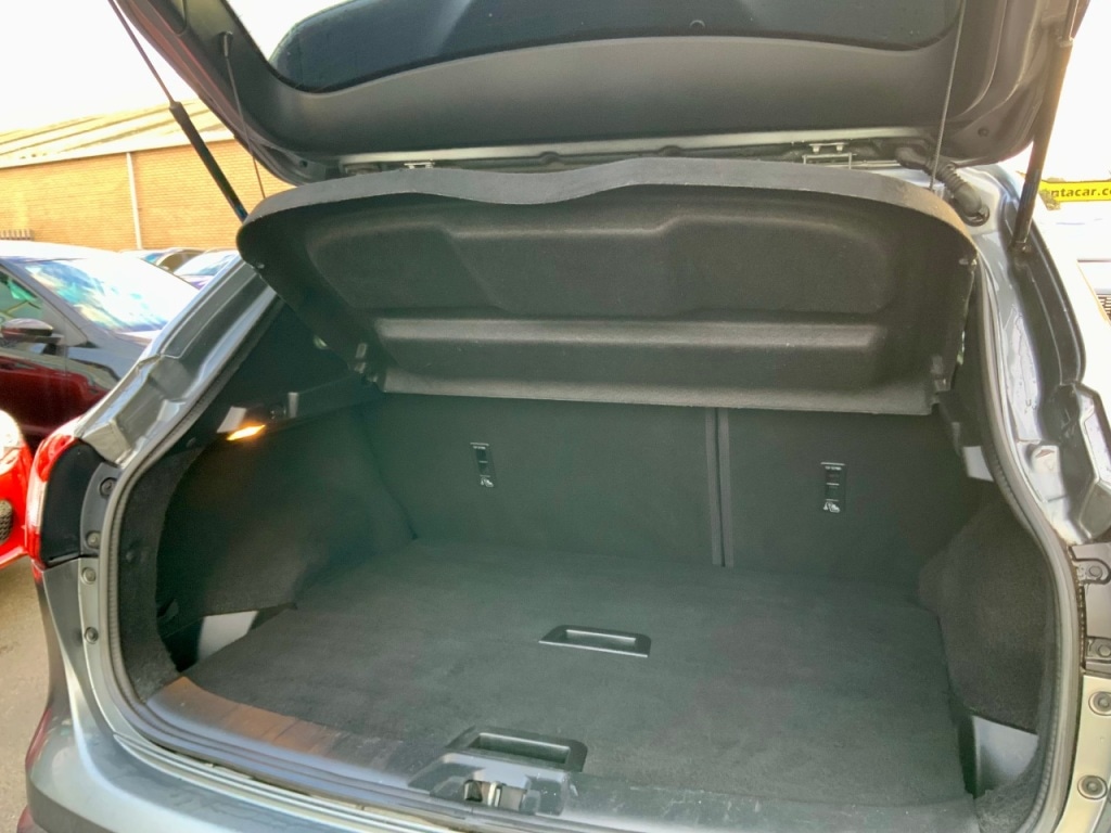 Used Nissan Qashqai 2017 for sale - 77187689: Photo 12