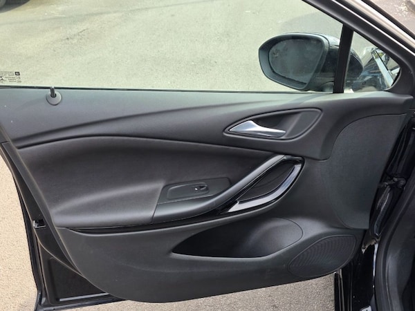 Used Vauxhall Astra 2017 for sale - 76147255: Photo 13