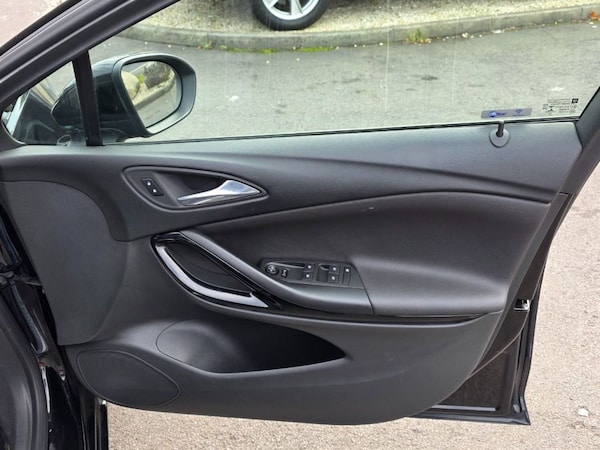 Used Vauxhall Astra 2017 for sale - 76147255: Photo 21