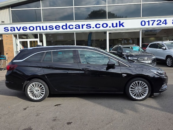 Used Vauxhall Astra 2017 for sale - 76147255: Photo 2