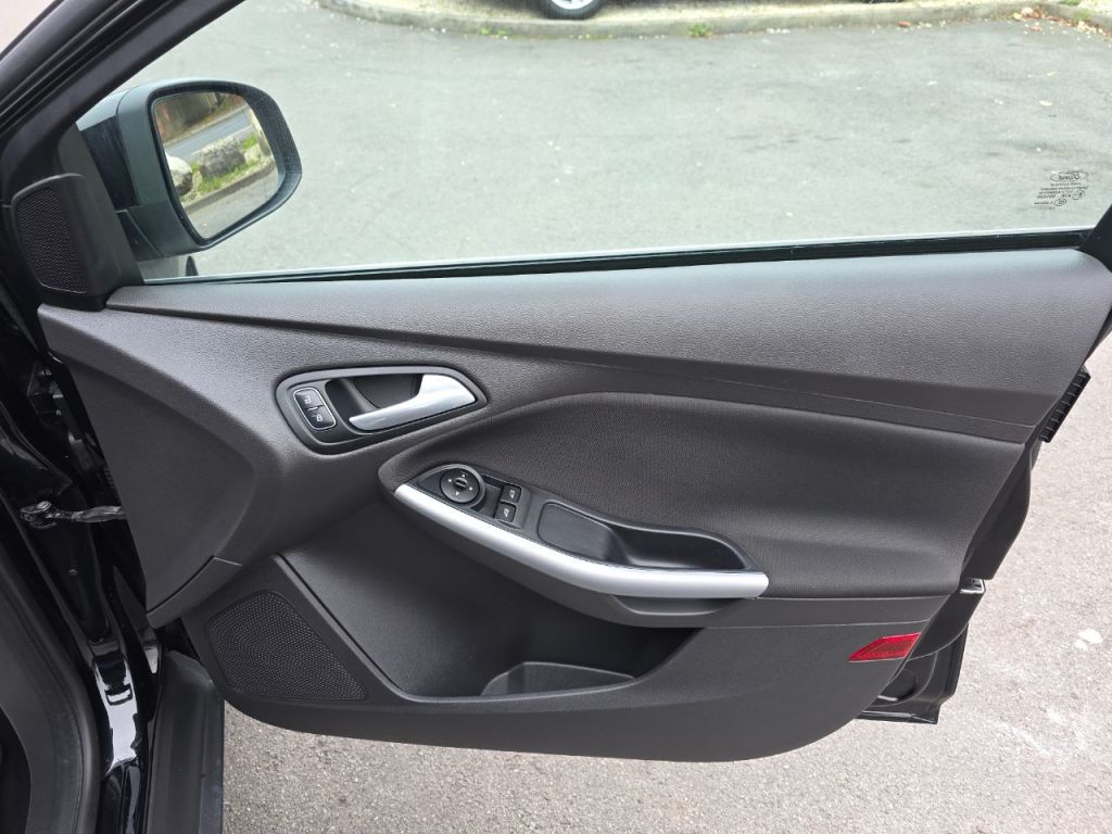 Used Ford Focus 2016 for sale - 76312826: Photo 19