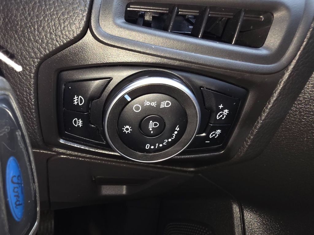 Used Ford Focus 2016 for sale - 76312826: Photo 24