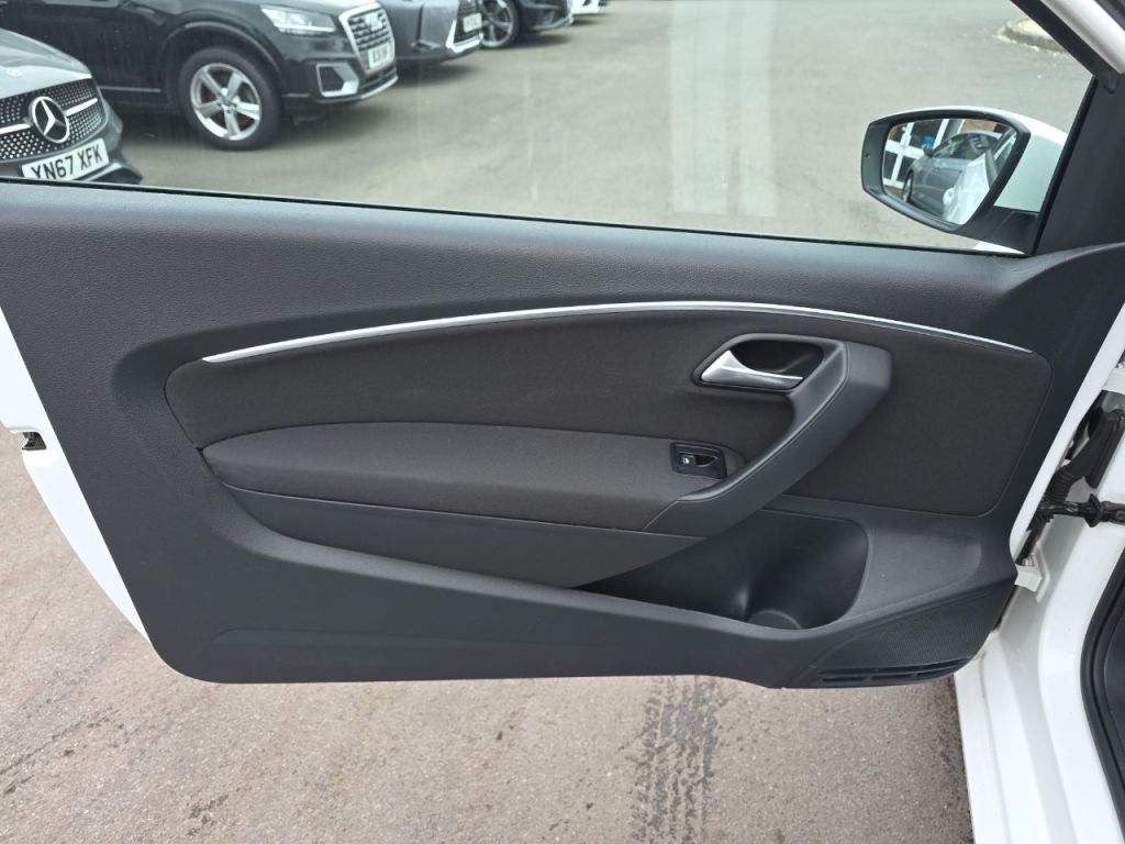 Used Volkswagen Polo 2017 for sale - 77850500: Photo 12