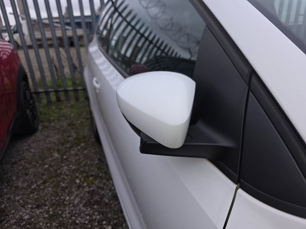 Used Volkswagen Polo 2017 for sale - 77850500: Photo 29