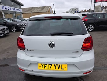 Used Volkswagen Polo 2017 for sale - 77850500: Photo