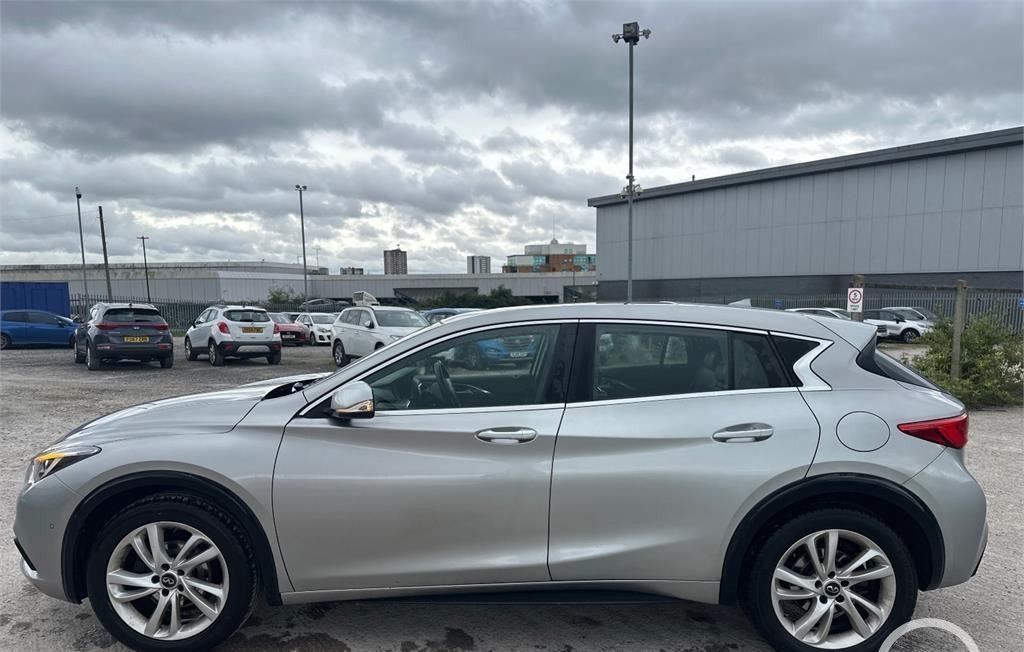 Used Infiniti Q30 2017 for sale - 78026000: Photo 1