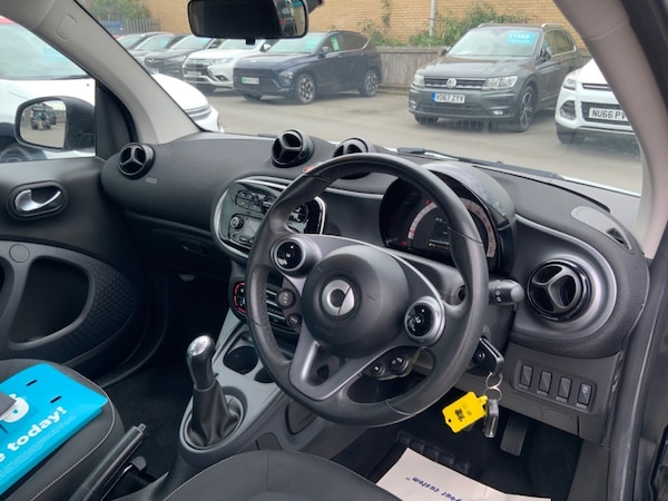 Used smart fortwo 2016 for sale - 73423268: Photo 9