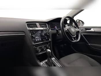 Used Volkswagen Golf 2020 for sale - 79679067: Photo