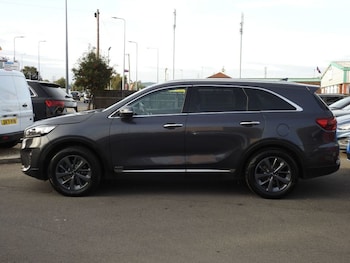 Used Kia Sorento 2018 for sale - 76016819: Photo