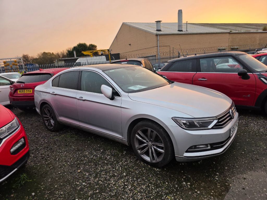 Used Volkswagen Passat 2017 for sale - 76922749: Photo 1
