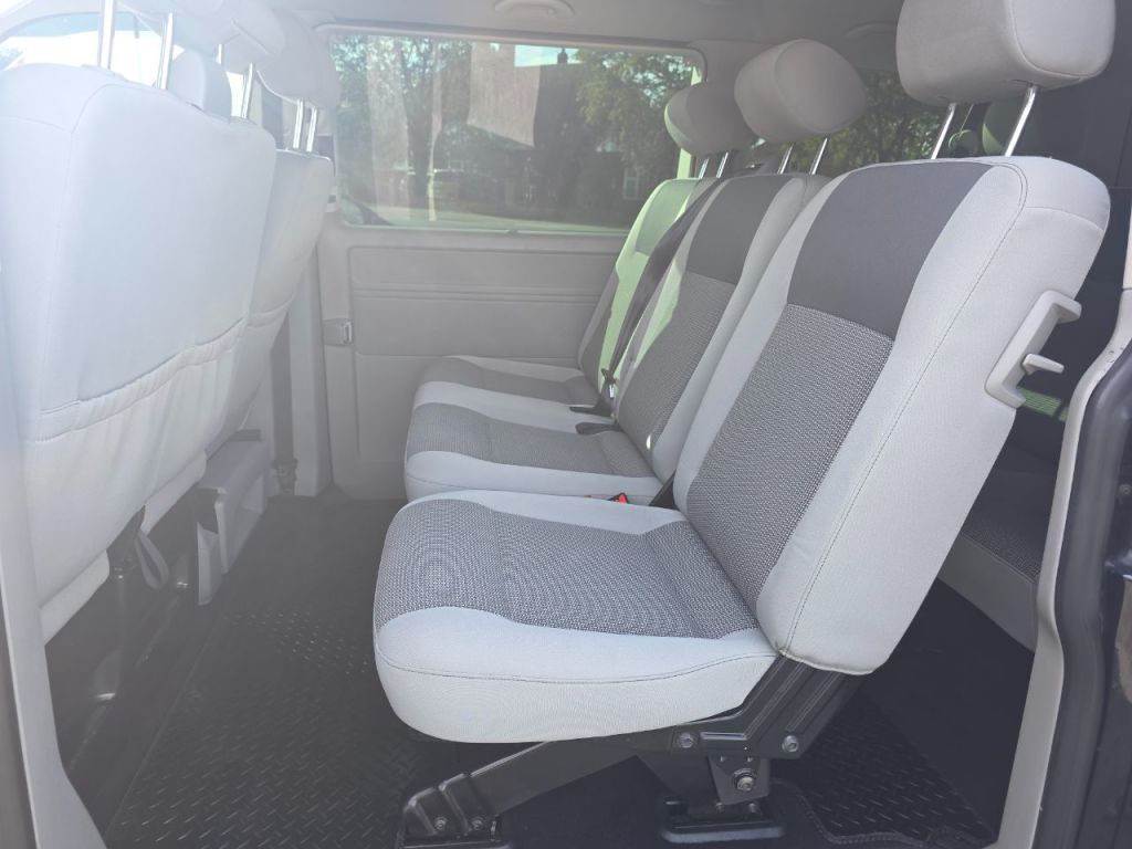 Used Volkswagen Caravelle 2013 for sale - 76245049: Photo 16