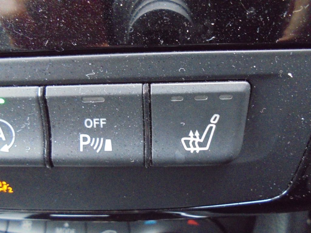 Used Infiniti Q30 2017 for sale - 77654160: Photo 13