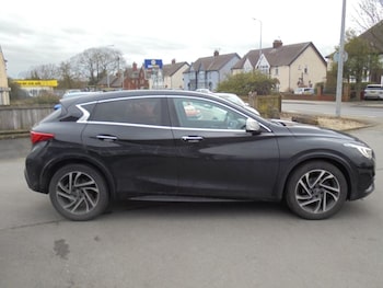 Used Infiniti Q30 2017 for sale - 77654160: Photo