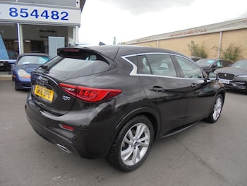 Used Infiniti Q30 2016 for sale - 79536276: Photo