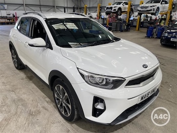 Used Kia Stonic 2018 for sale - 78413116: Photo