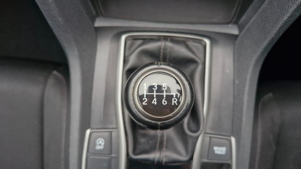 Used Honda Civic 2019 for sale - 76819837: Photo 28