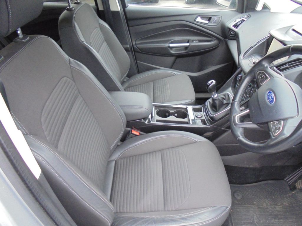 Used Ford Kuga 2017 for sale - 77878738: Photo 4