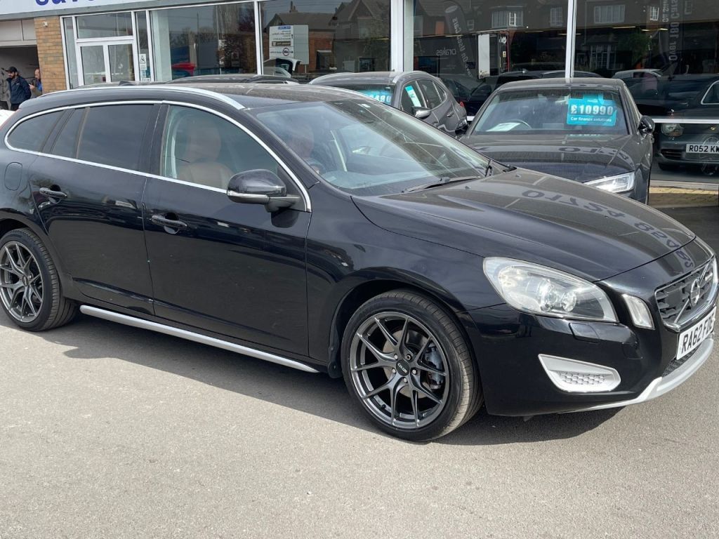 Used Volvo V60 2022 for sale - 77990241: Photo 5