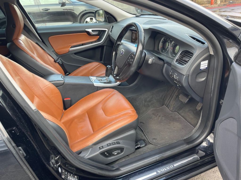 Used Volvo V60 2022 for sale - 77990241: Photo 8