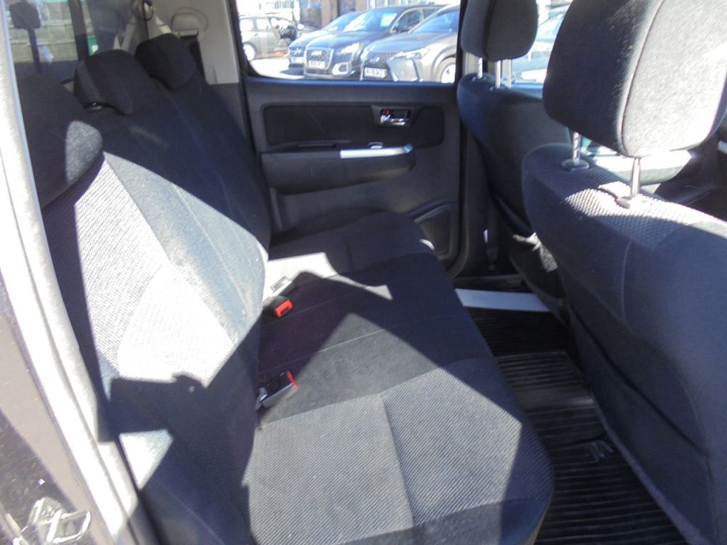 Used Toyota Hilux 2015 for sale - 77919251: Photo 9