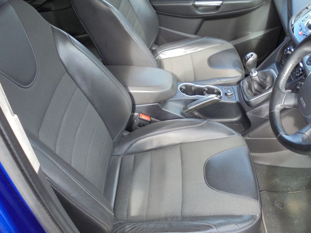 Used Ford Kuga 2015 for sale - 77836201: Photo 7