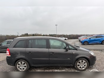 Used Vauxhall Zafira 2013 for sale - 77368105: Photo