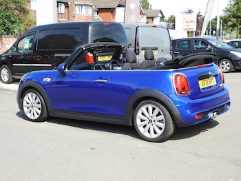 Used MINI Convertible 2018 for sale - 79429986: Photo
