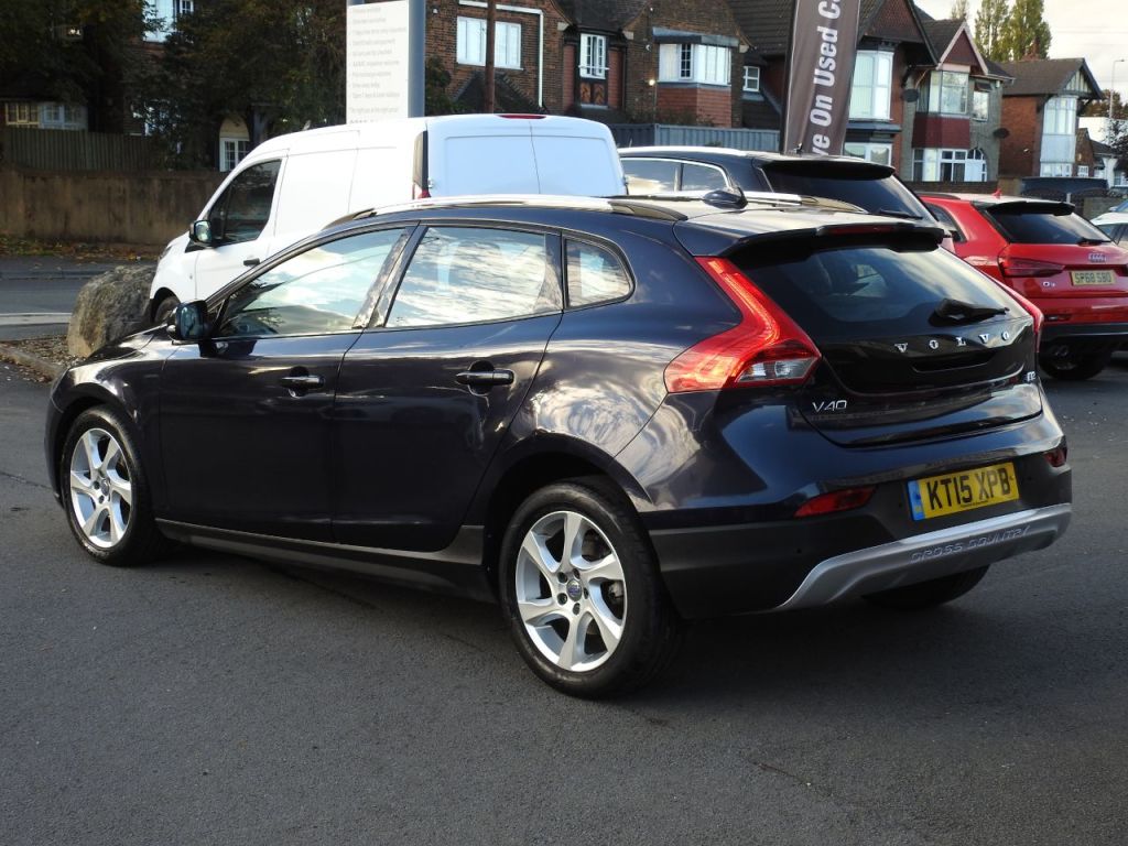 Used Volvo V40 2015 for sale - 76385601: Photo 6