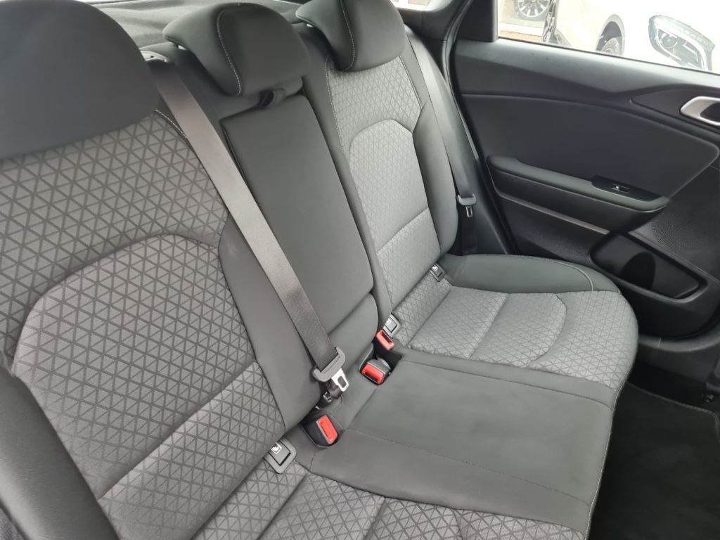 Used Kia Ceed 2018 for sale - 76616973: Photo 13