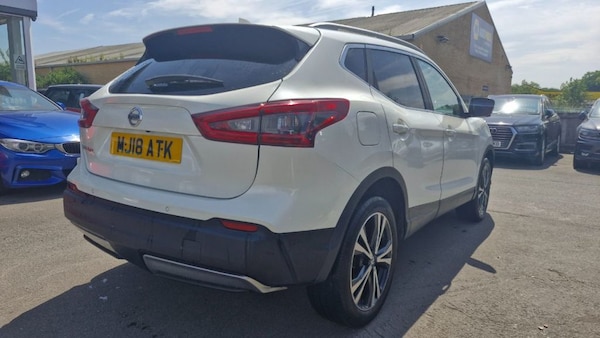 Used Nissan Qashqai 2018 for sale - 74942085: Photo 4