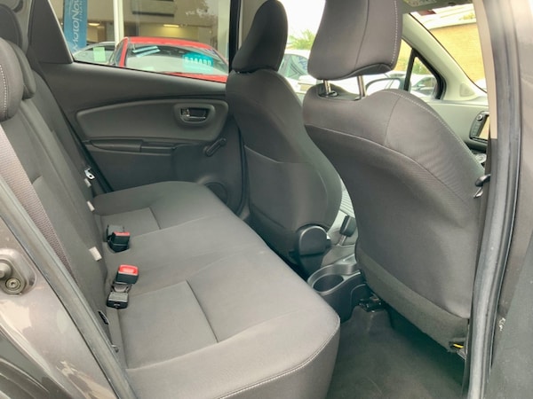 Used Toyota Yaris 2017 for sale - 76303215: Photo 12