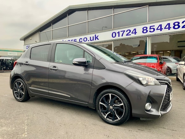 Used Toyota Yaris 2017 for sale - 76303215: Photo 1
