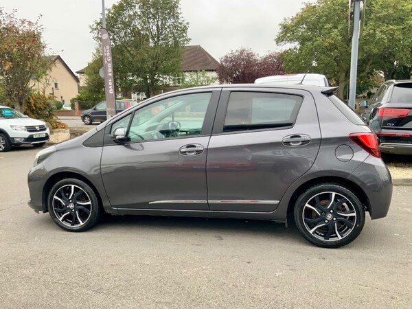 Used Toyota Yaris 2017 for sale - 76303215: Photo 4