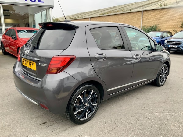 Used Toyota Yaris 2017 for sale - 76303215: Photo 7