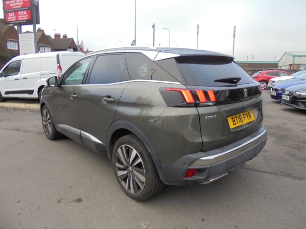 Used Peugeot 3008 2018 for sale - 76782857: Photo 3